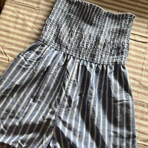 Blue & white strapless romper
